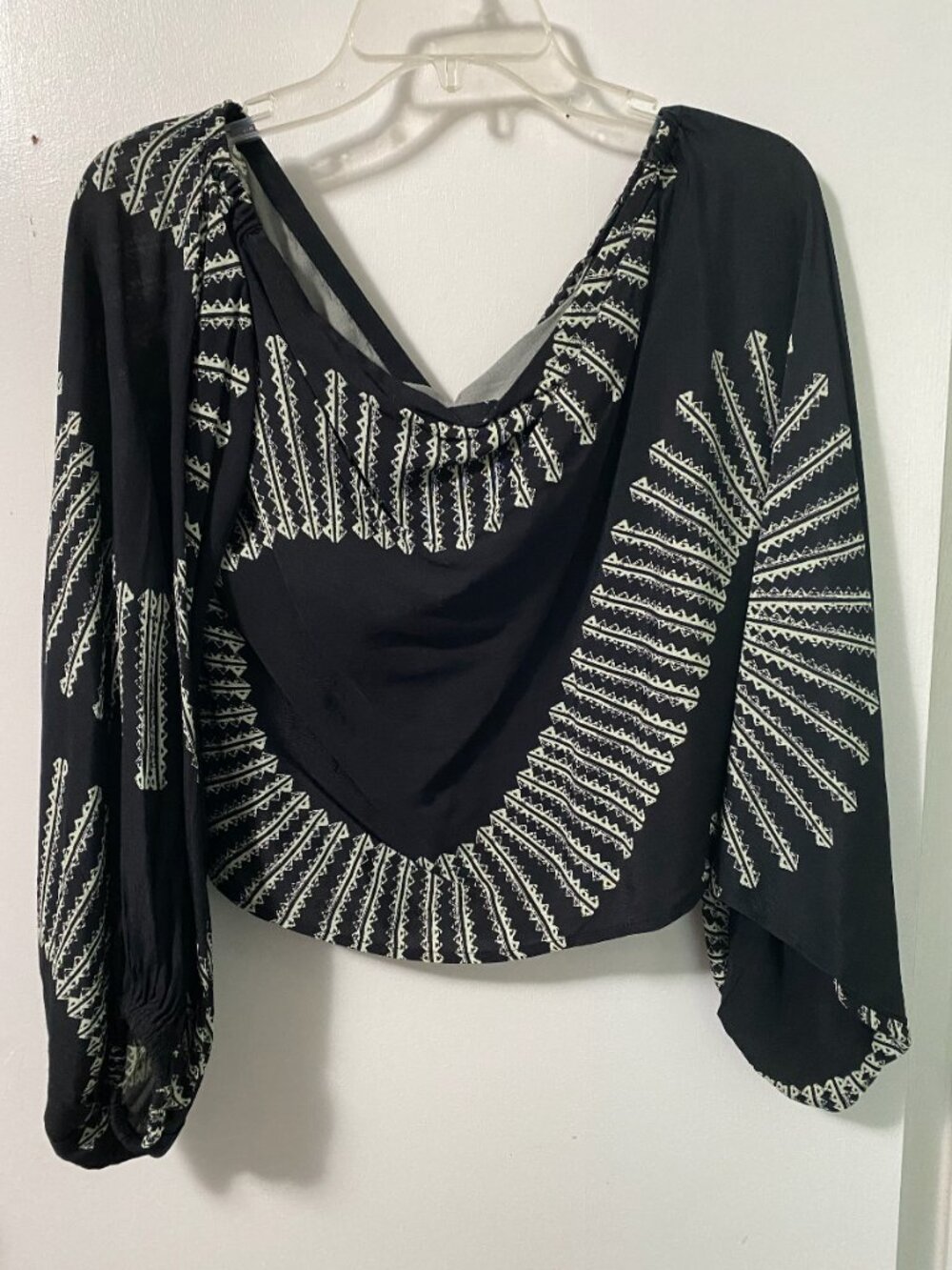 NWT Manaola AALII TOP OS Native Hawaiian Designer (one size, brand new)